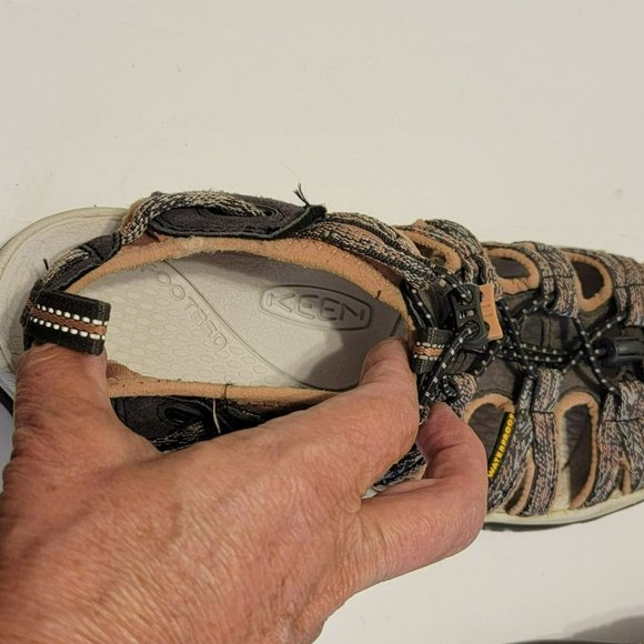 Keen Women's Whisper Sandal Size 9, Gray & Pink, Closed Toe, River/Hiking Sandal - Picture 7 of 7